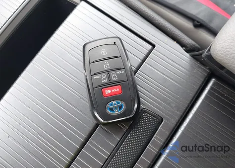 2025 Toyota Sienna Le из США, поврежденный, VIN 5TDBRKEC0SS232921